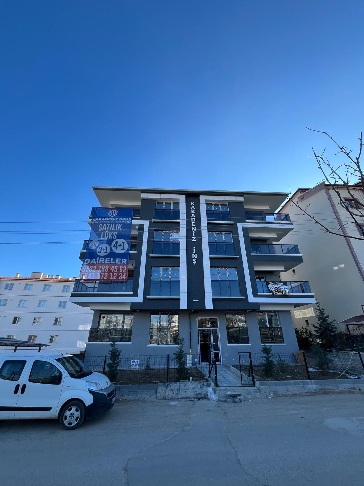 301 ADA 11 PARSEL F.ÇAKMAK MAHALLESİ KARADENİZ İNŞAAT MÜTTEAHİT ÖMER KARADENİZ 12 AY DA RUHSAT+İSKAN ALARAK SORUNSUZ BİR ŞEKİLDE TESLİM ETMİŞTİR TEŞŞEKÜR EDERİZ